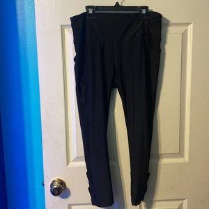 Capri athletic leggings